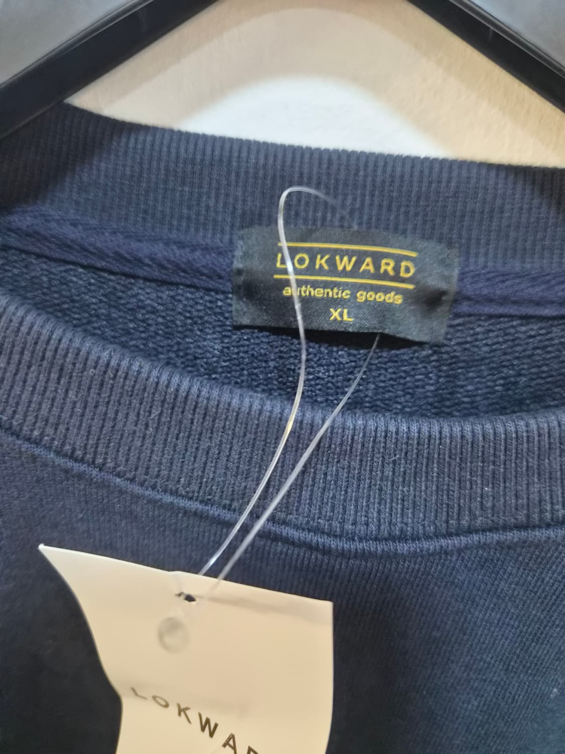 새제품 XL) LOKWARD 오버핏 맨투맨 팝니다 상품이미지3