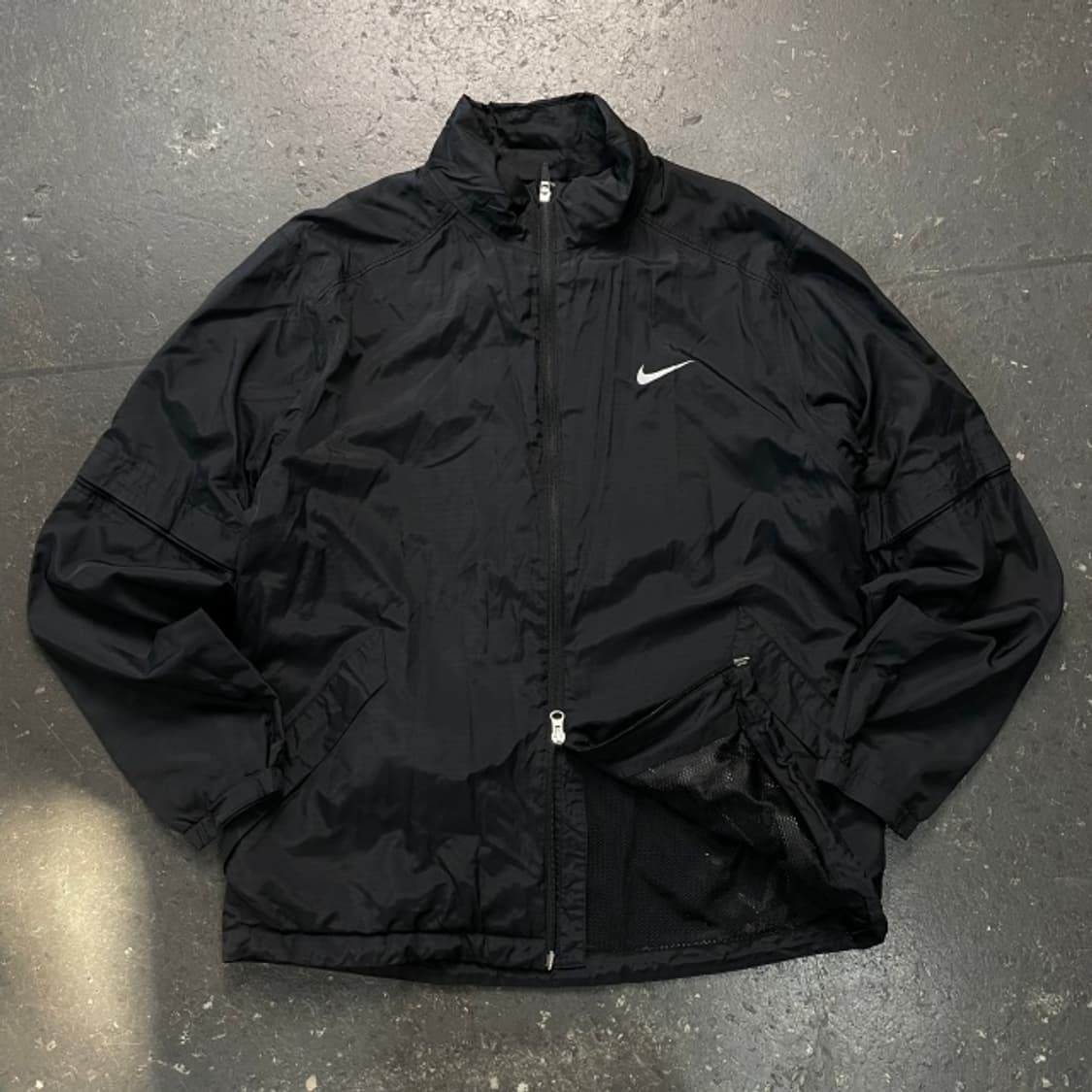 100 나이키 스우시 바람막이  상품이미지1