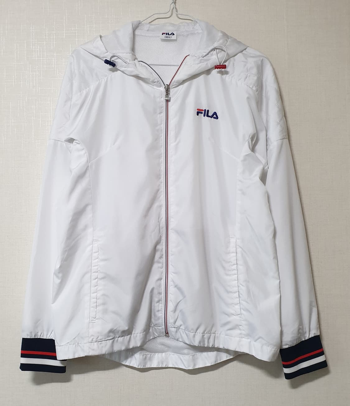 휠라 FILA 흰색 바람막이 자켓 상품이미지1