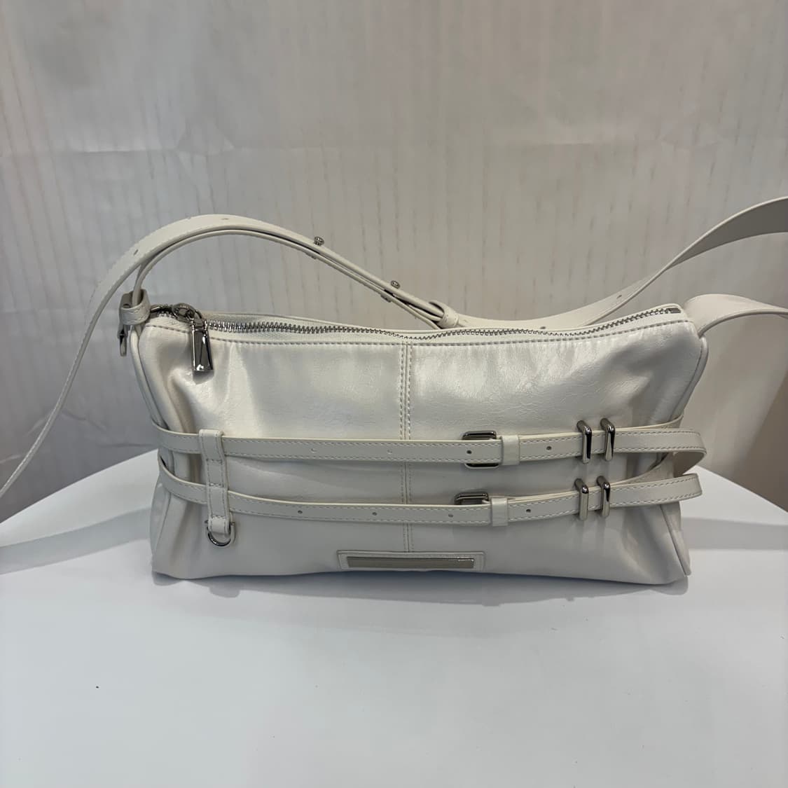 정품 마뗑킴 더블 벨티드 숄더백     상품이미지2