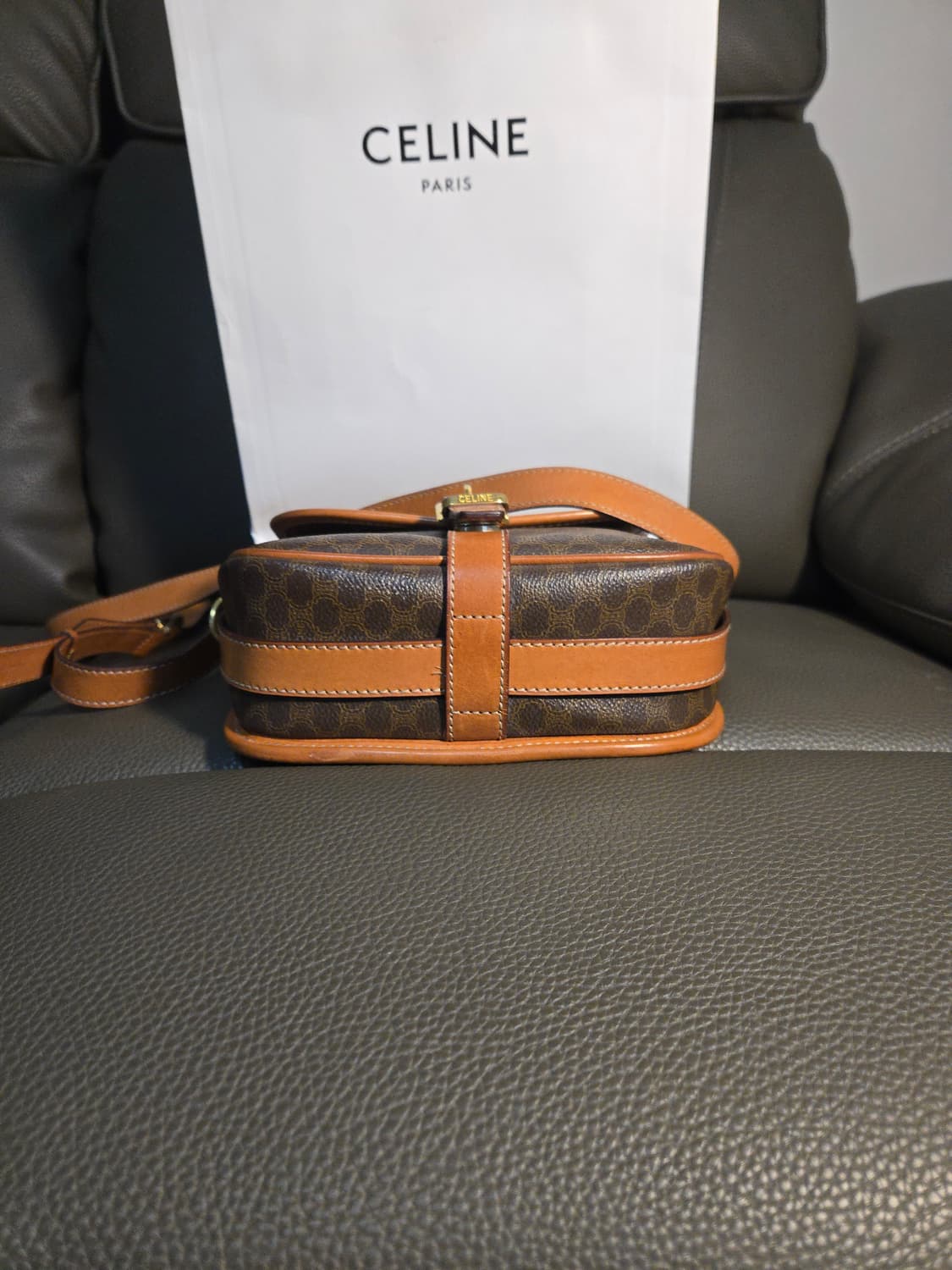 셀린느 CELINE 마카담 미니 크로스백 상품이미지7