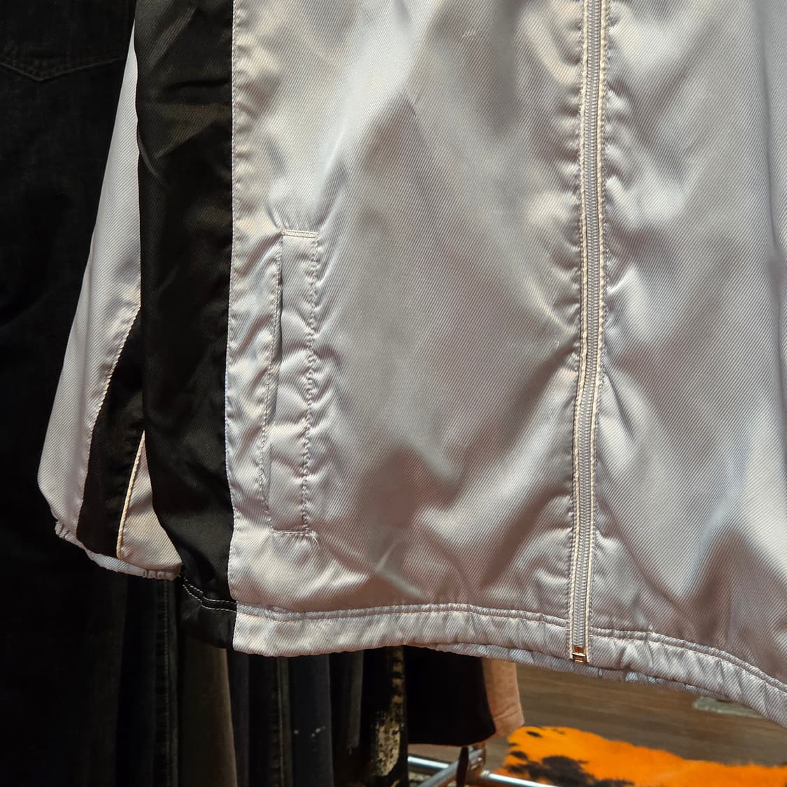 챔피온 일본판 올드스쿨 실버 바람막이 상품이미지4