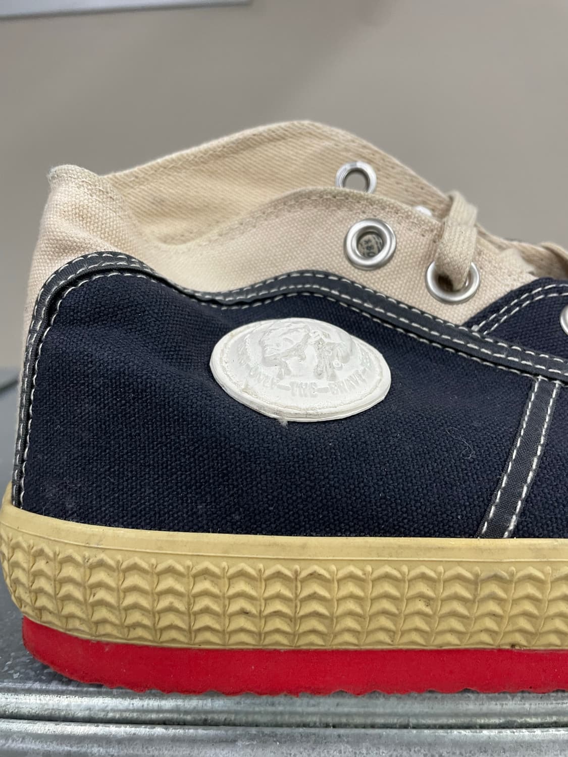 디젤 Yuk 스니커즈 42 상품이미지9