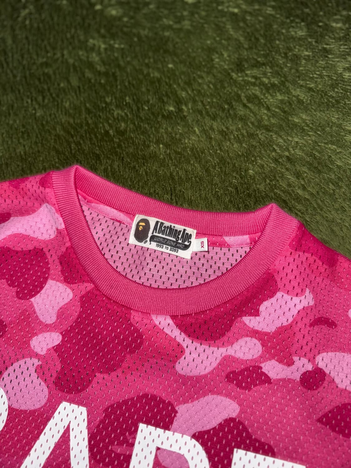 [XS] 베이프 로고 프린트 우먼즈 메쉬 탑 핑크 카모 상품이미지3