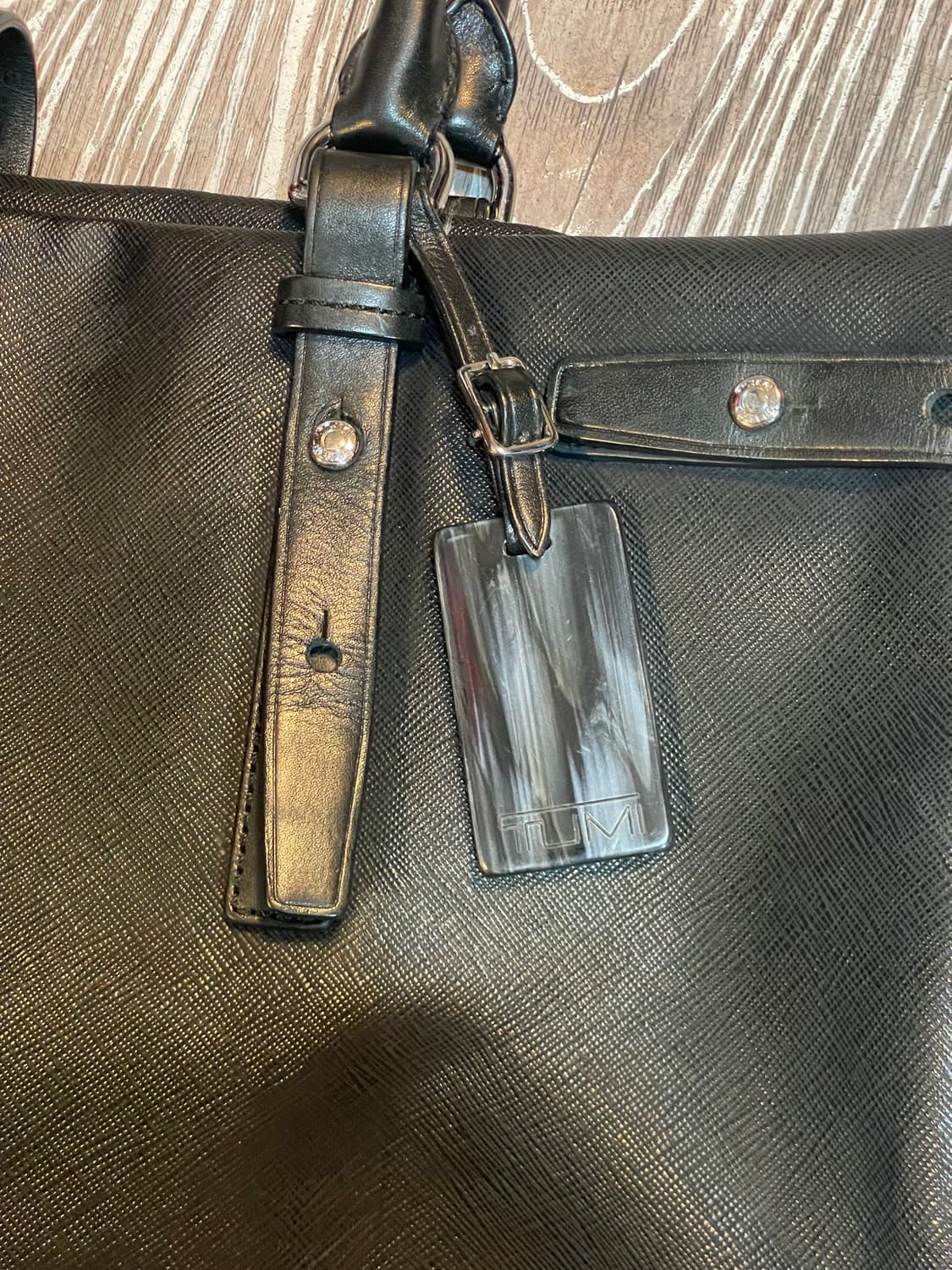 투미 사피아노 트래버 블랙 토트백 상품이미지3