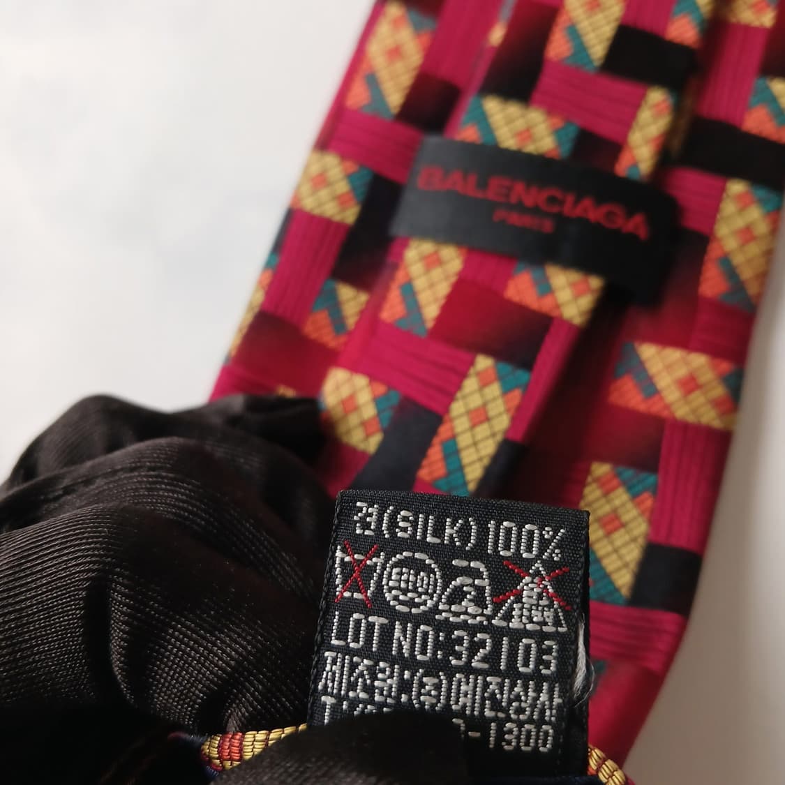 발렌시아가 실크 레드 기하 패턴 넥타이 9.5cm A+등급 E726 상품이미지10