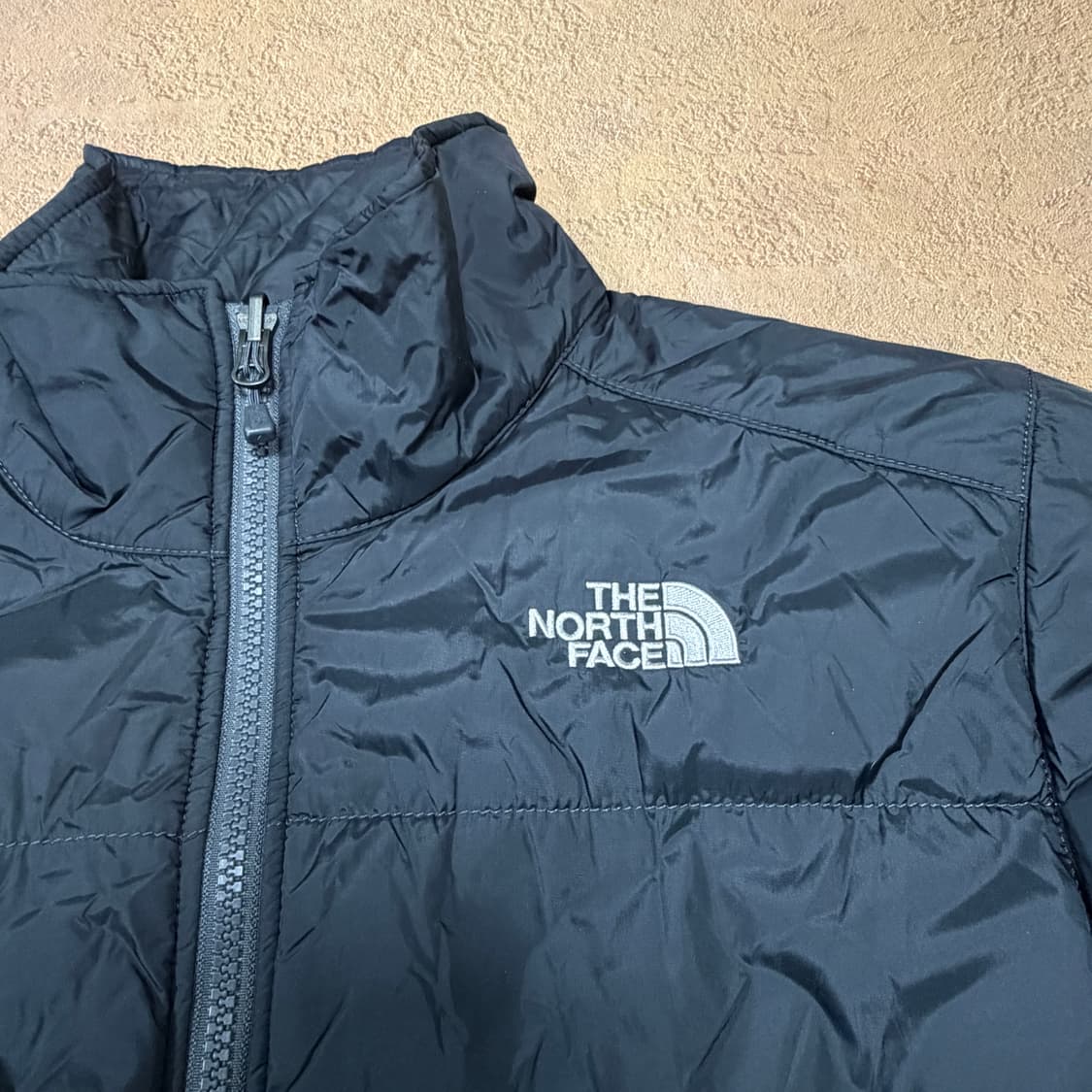  노스페이스 경량 누빔 패딩 상품이미지2