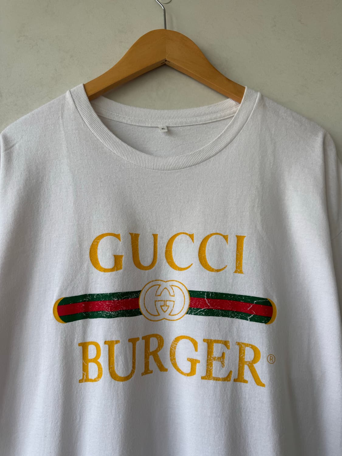 Gucci Burger Parody Tee 상품이미지2