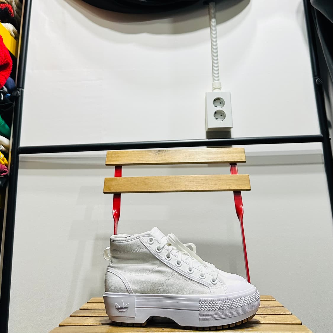 230) 아디다스 운동화 여성 여자 신발 니짜 트렉 화이트 상품이미지1