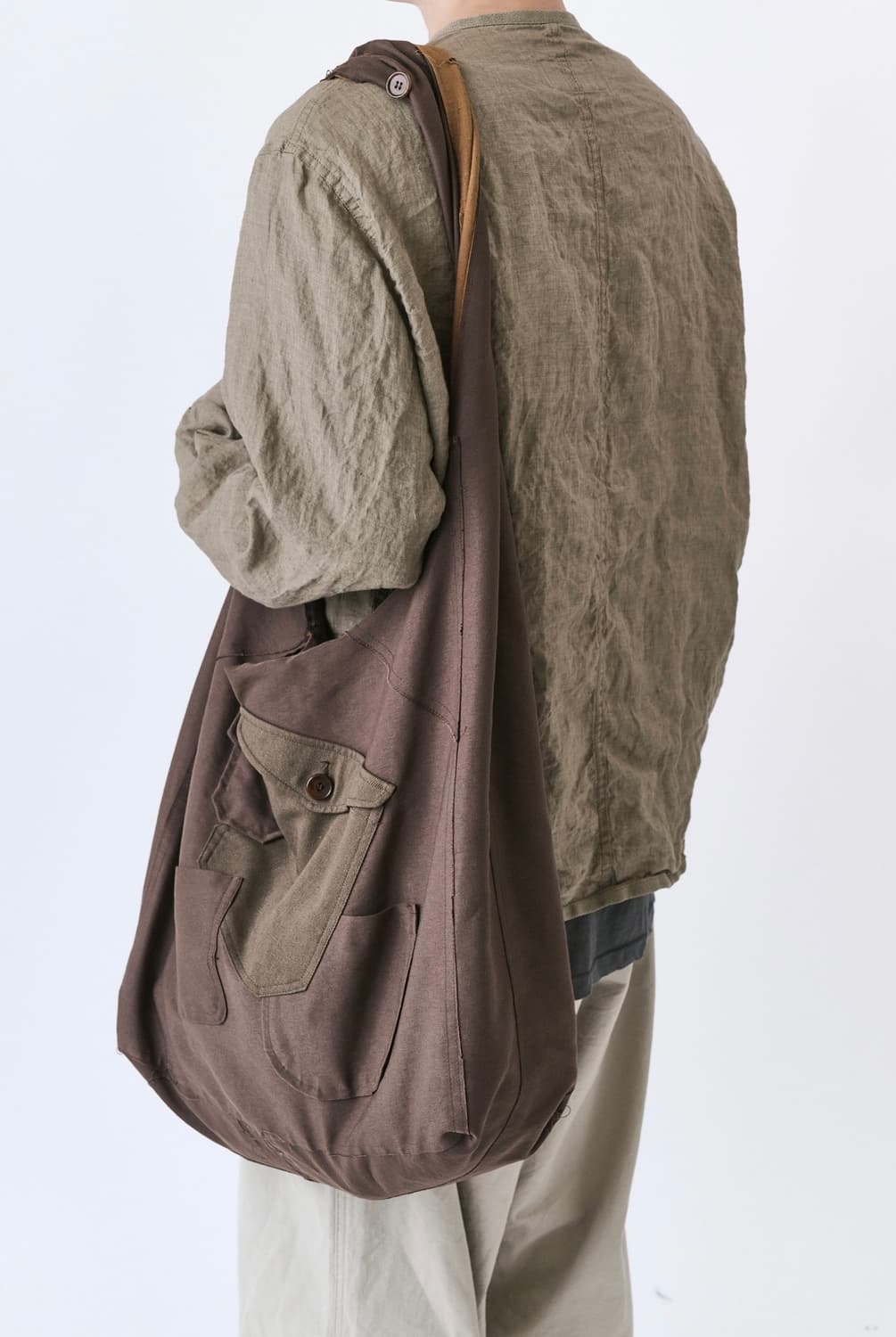 apartfromthat MultiPocket Reversible Bag 상품이미지7