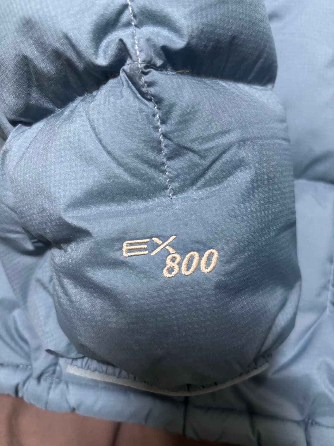 몽벨 경량패딩 L사이즈 팝니다. 상품이미지2