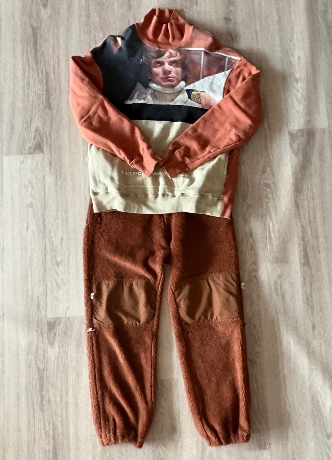 언더커버 19aw 시계태엽 오렌지 스웻 셋업 상품이미지2