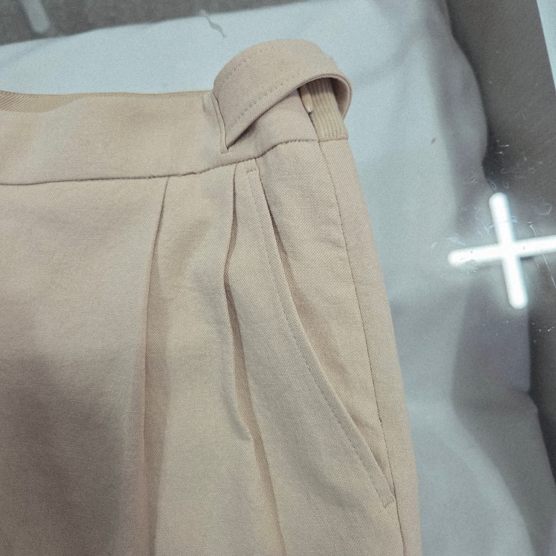 [SJ SJ] 뒷밴딩 베이지 핀턱 슬랙스 팬츠 한섬 상품이미지3