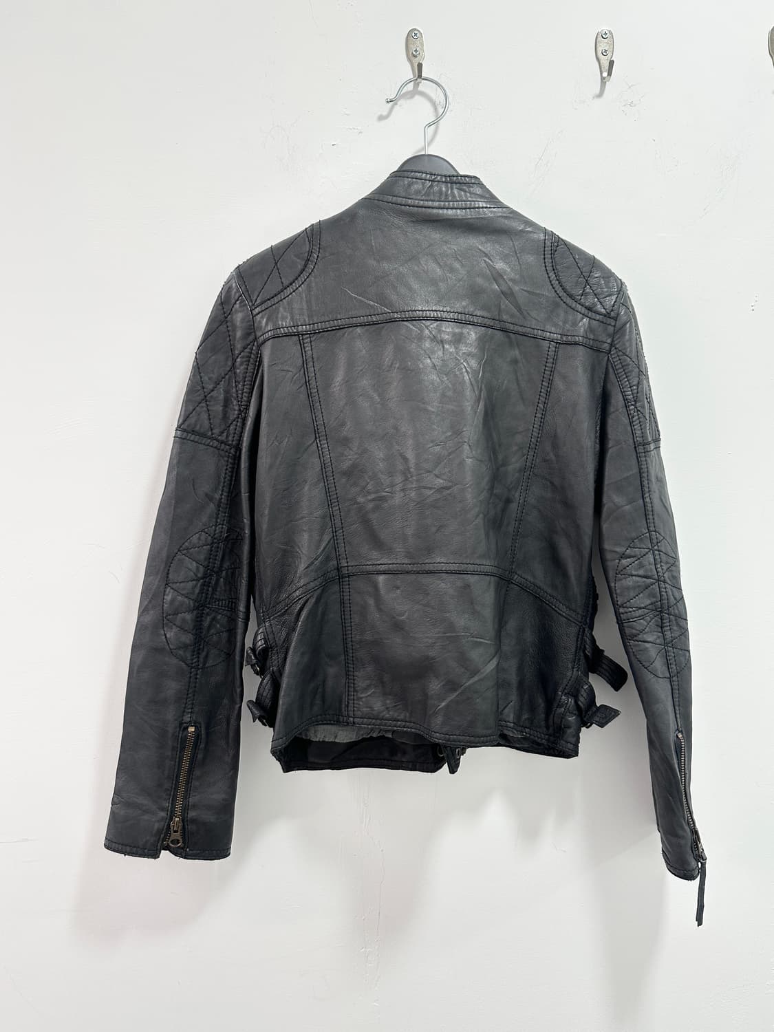 Lambskin zipper detail jacket 상품이미지9