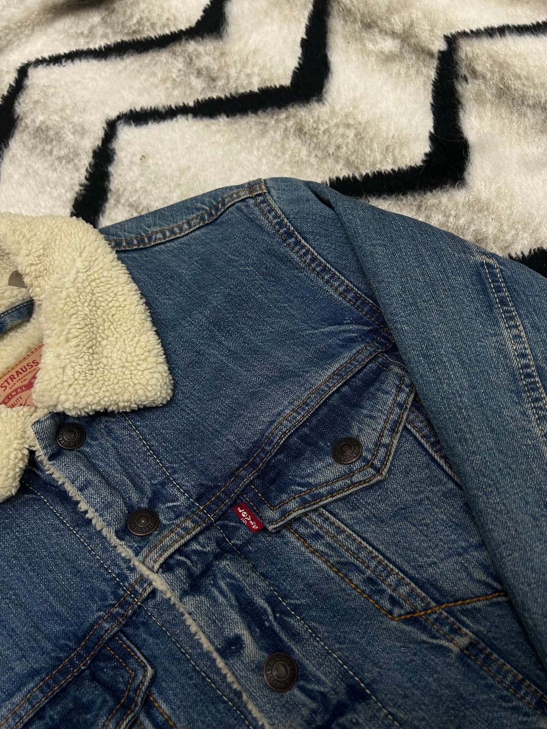 [S]리바이스 쉐르파 데님 트러커 자켓/중청 상품이미지1