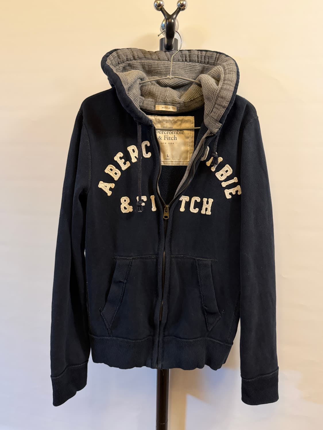 아베크롬비 y2k 레터링 후드집업 상품이미지3