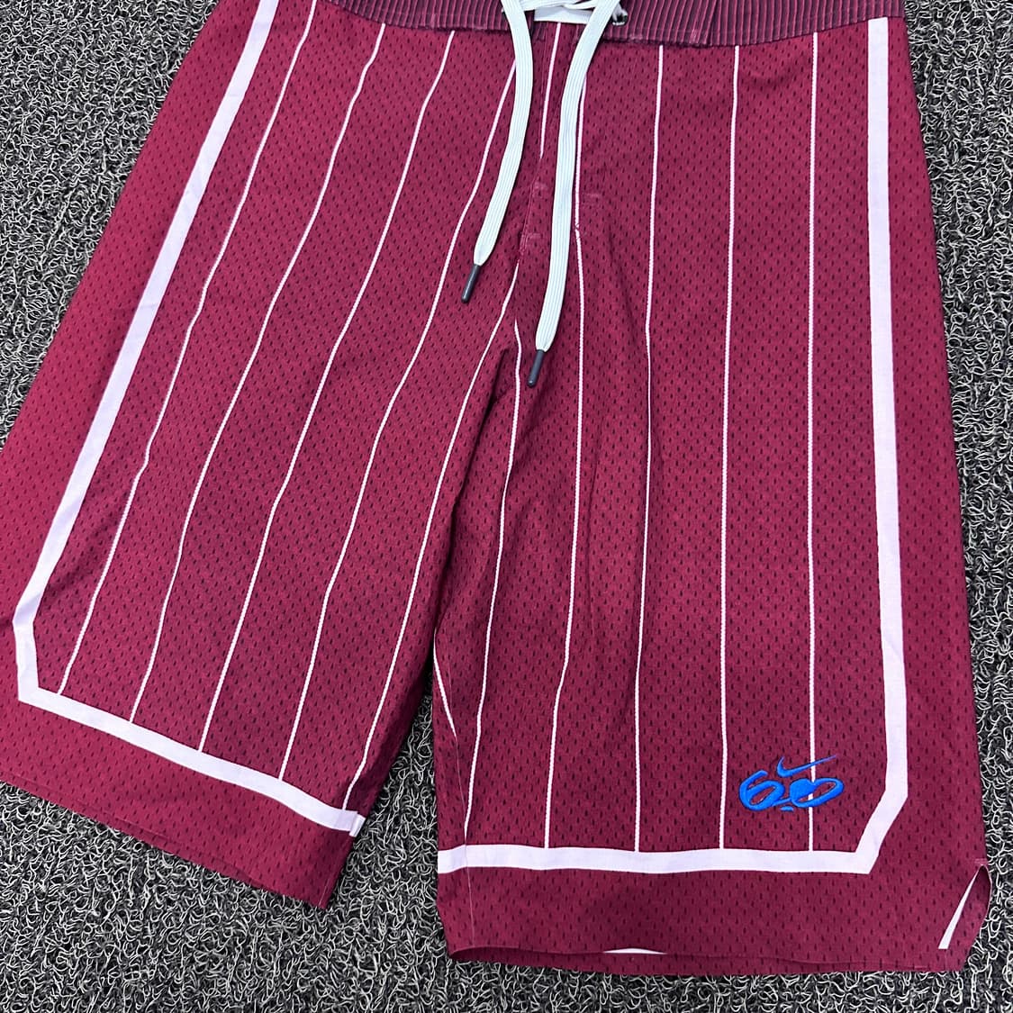 NIKE 나이키 6.0보이 마룬쇼츠 운동복 바지 35인치 상품이미지3