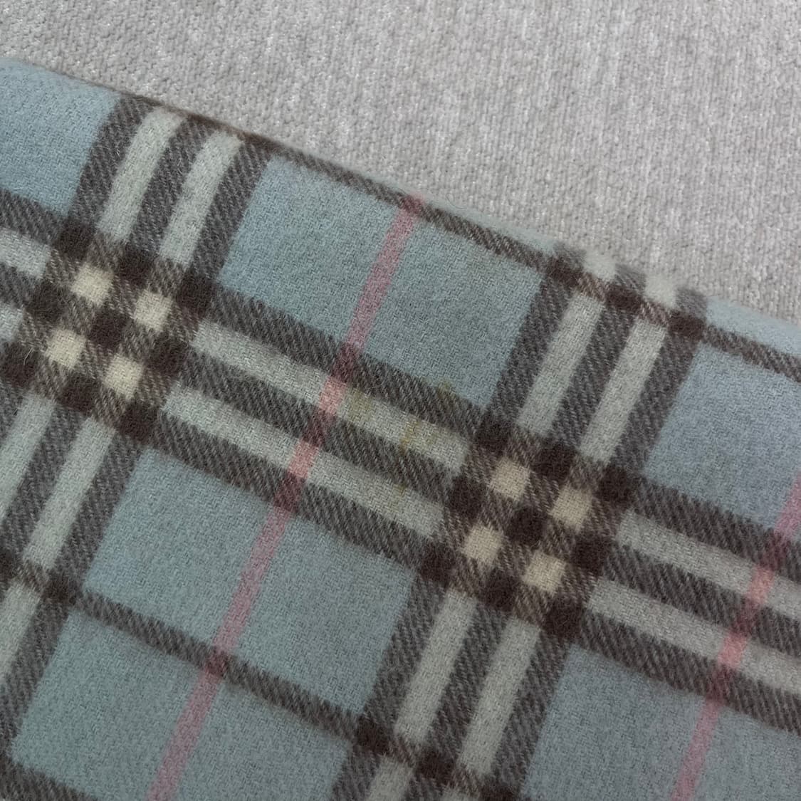 버버리 노바체크 스카이블루 캐시미어 머플러 상품이미지5