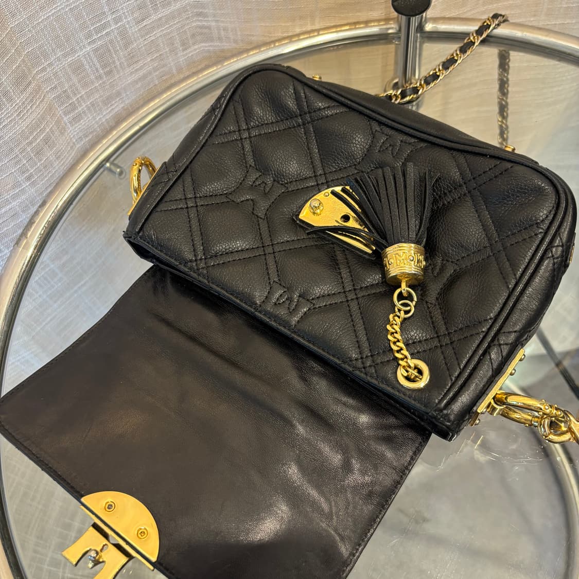 정품 메트로시티 금장 퀄팅 크로스백     상품이미지9