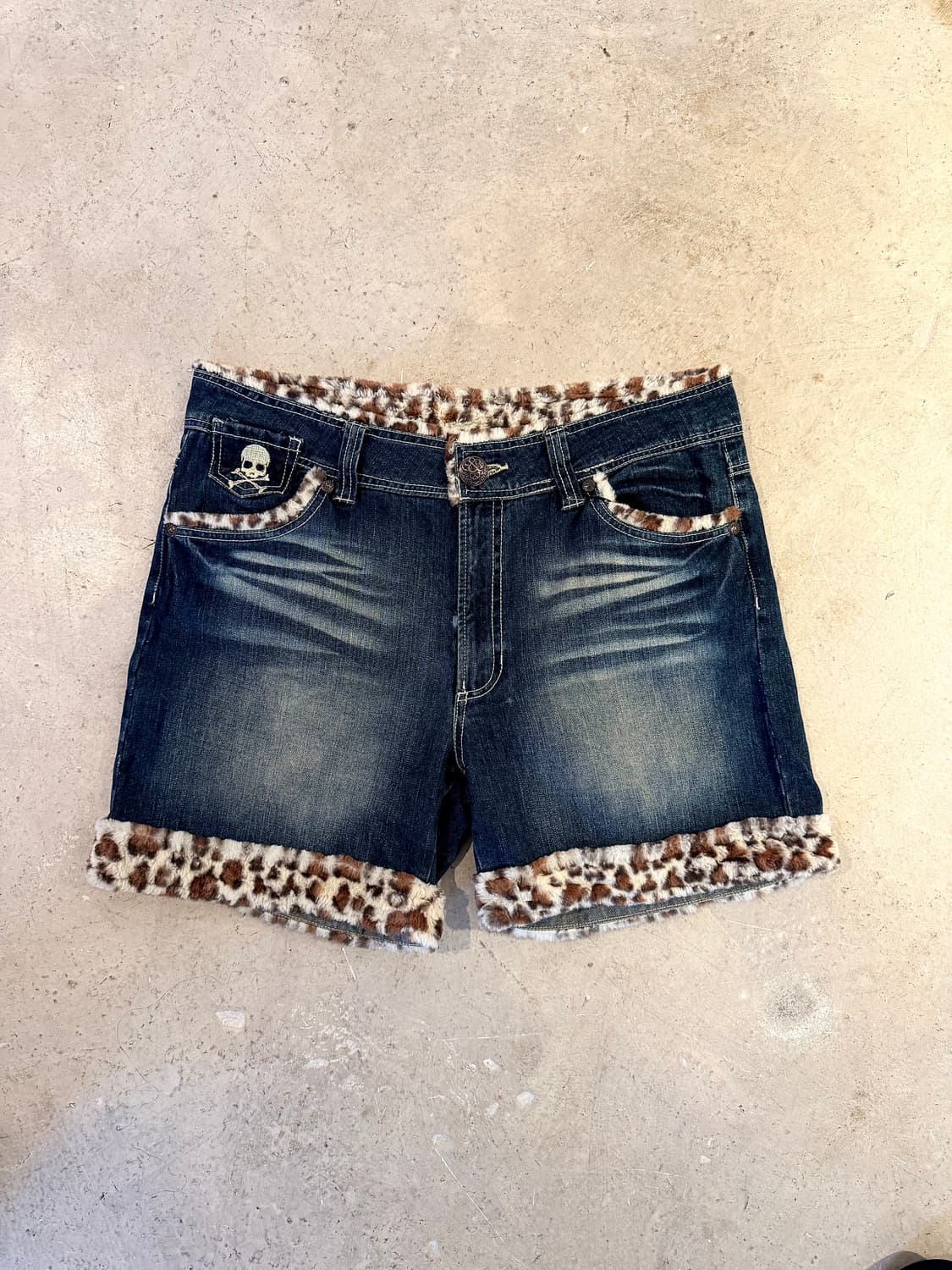 Leopard Trim Denim Shorts  상품이미지2