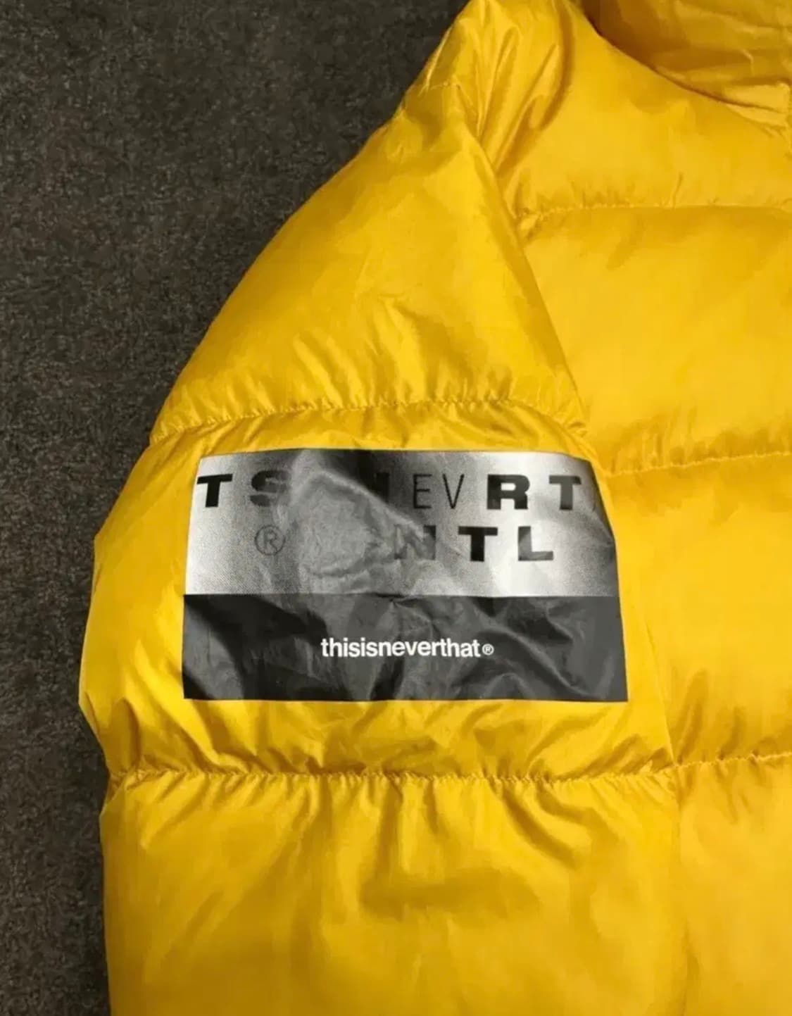 디네댓 옐로우 후드 패딩 L 상품이미지2