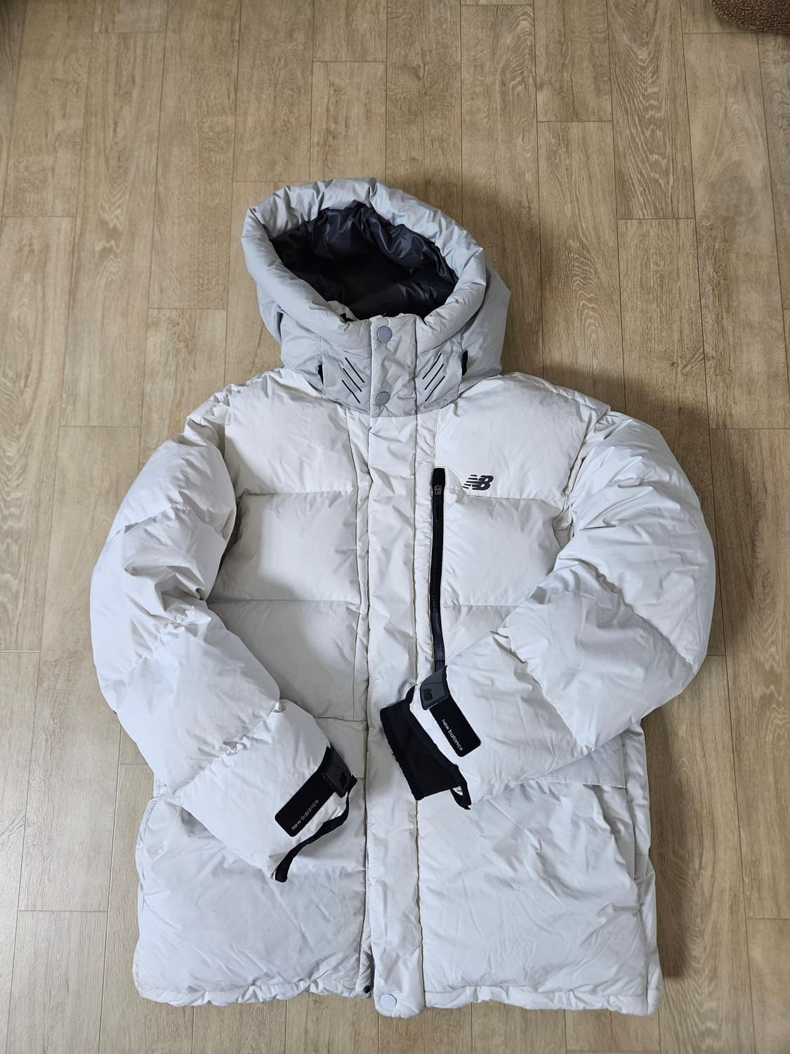뉴발란스 화이트 구스다운 패딩 상품이미지2