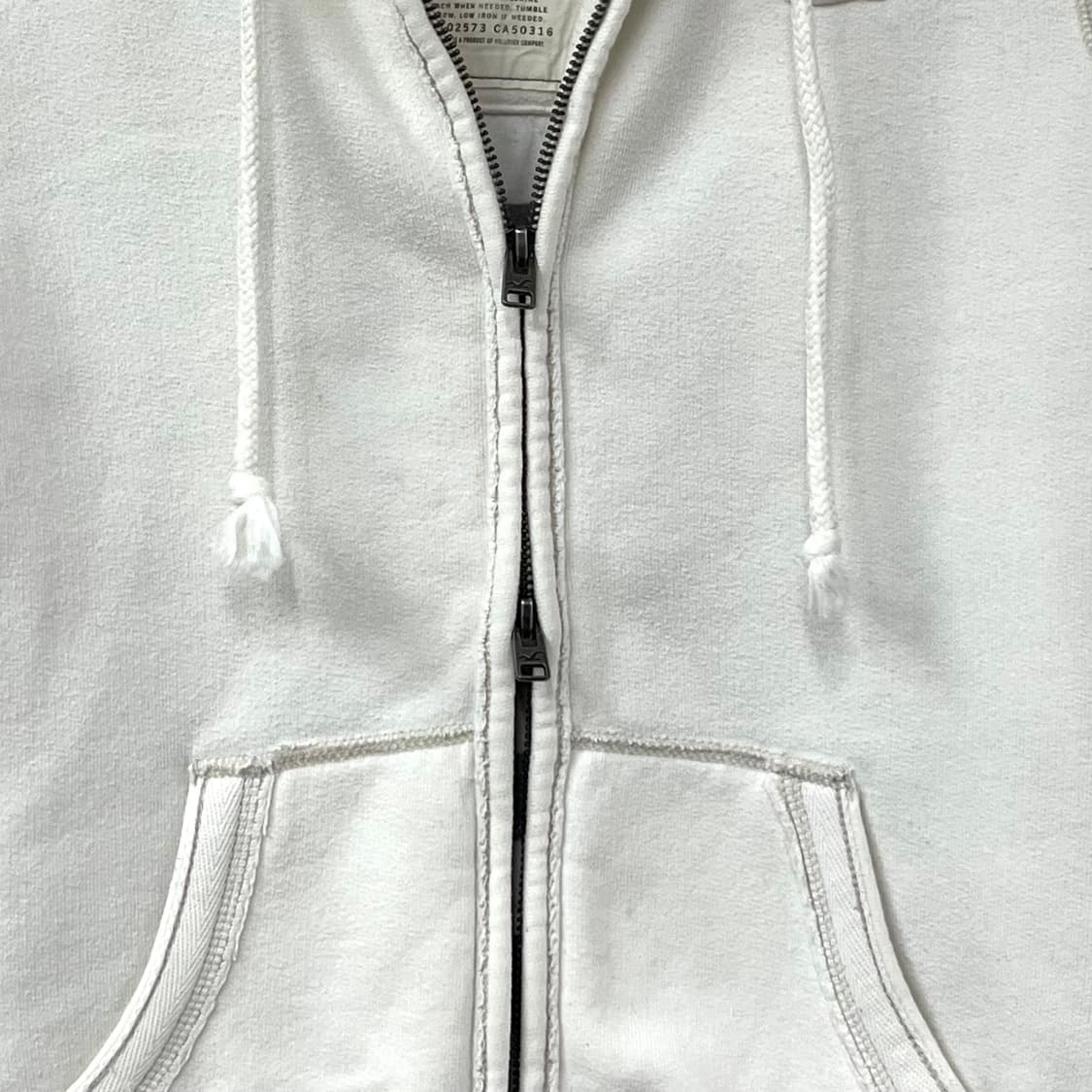 홀리스터 슬림핏 누빔안감 아이보리 후드집업 상품이미지5