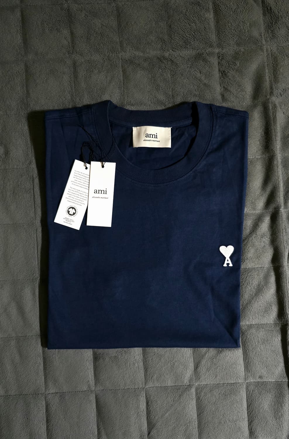25ss 아미 오가닉 코튼 반팔 티셔츠
네이비 XL사이즈 상품이미지1