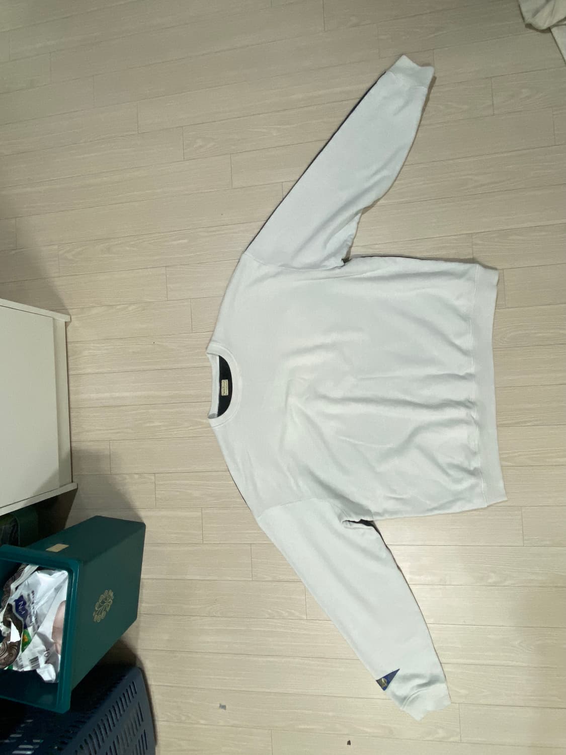 F 캐피탈 투톤 빅 플리스 스웻셔츠 키나리 블랙 상품이미지2