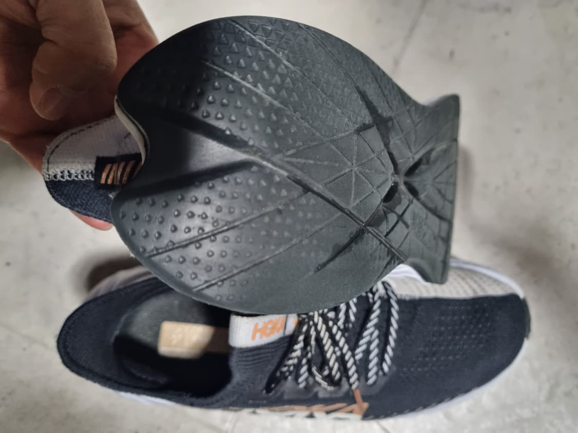 호카 카본X3 러닝화  상품이미지3