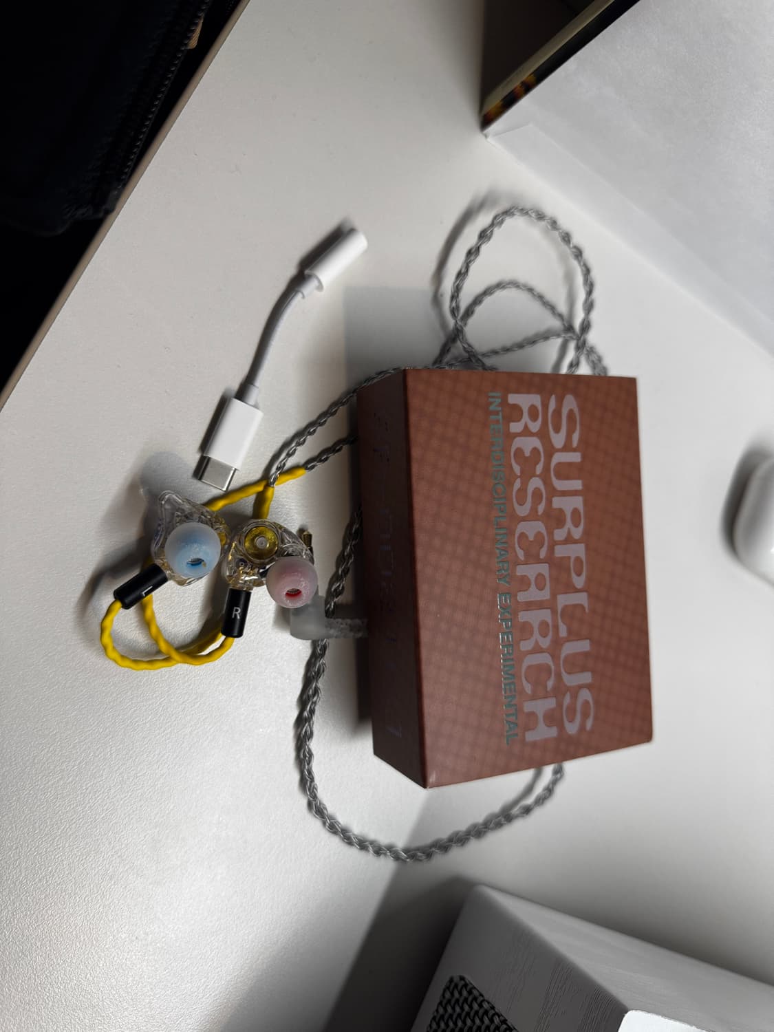 서플라이스리서치 이어폰 프랭크오션착용 surplus research 상품이미지3