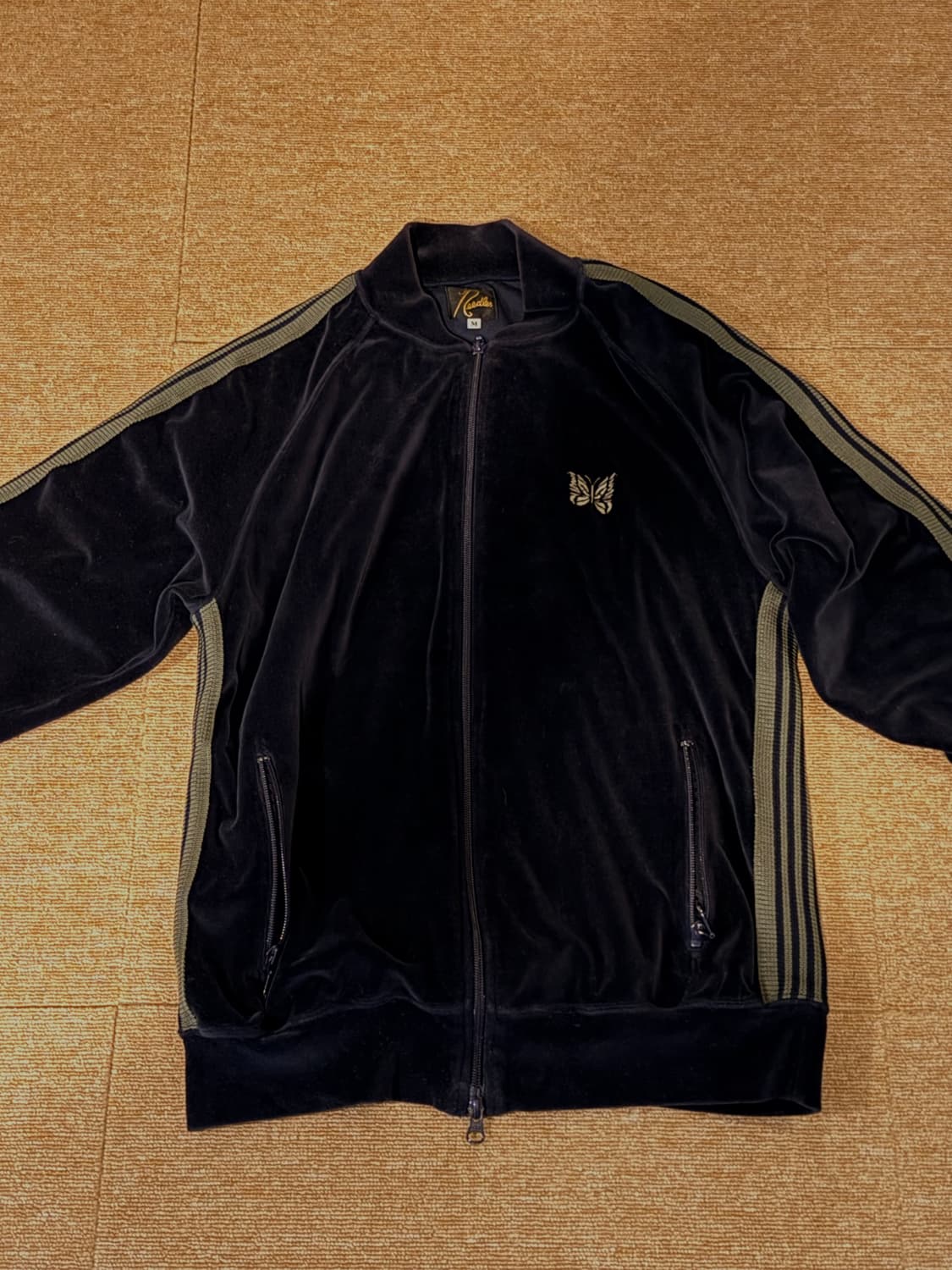 니들스 벨루어 트랙 네이비 M 상품이미지2