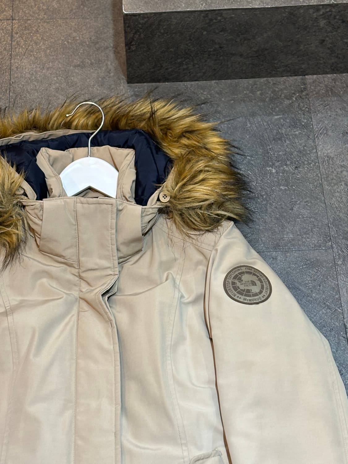 노스페이스 여성 패딩 85사이즈 상품이미지5