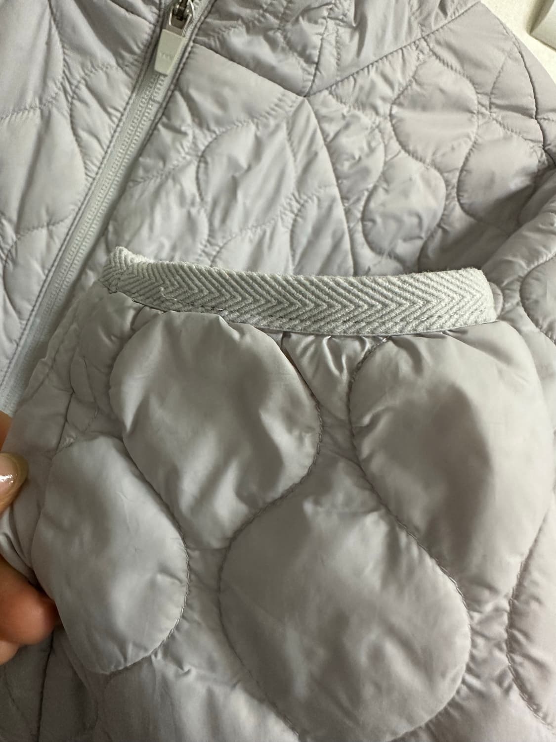 미스치프 퀼티드 경량 패딩 라이트 그레이 s 상품이미지2