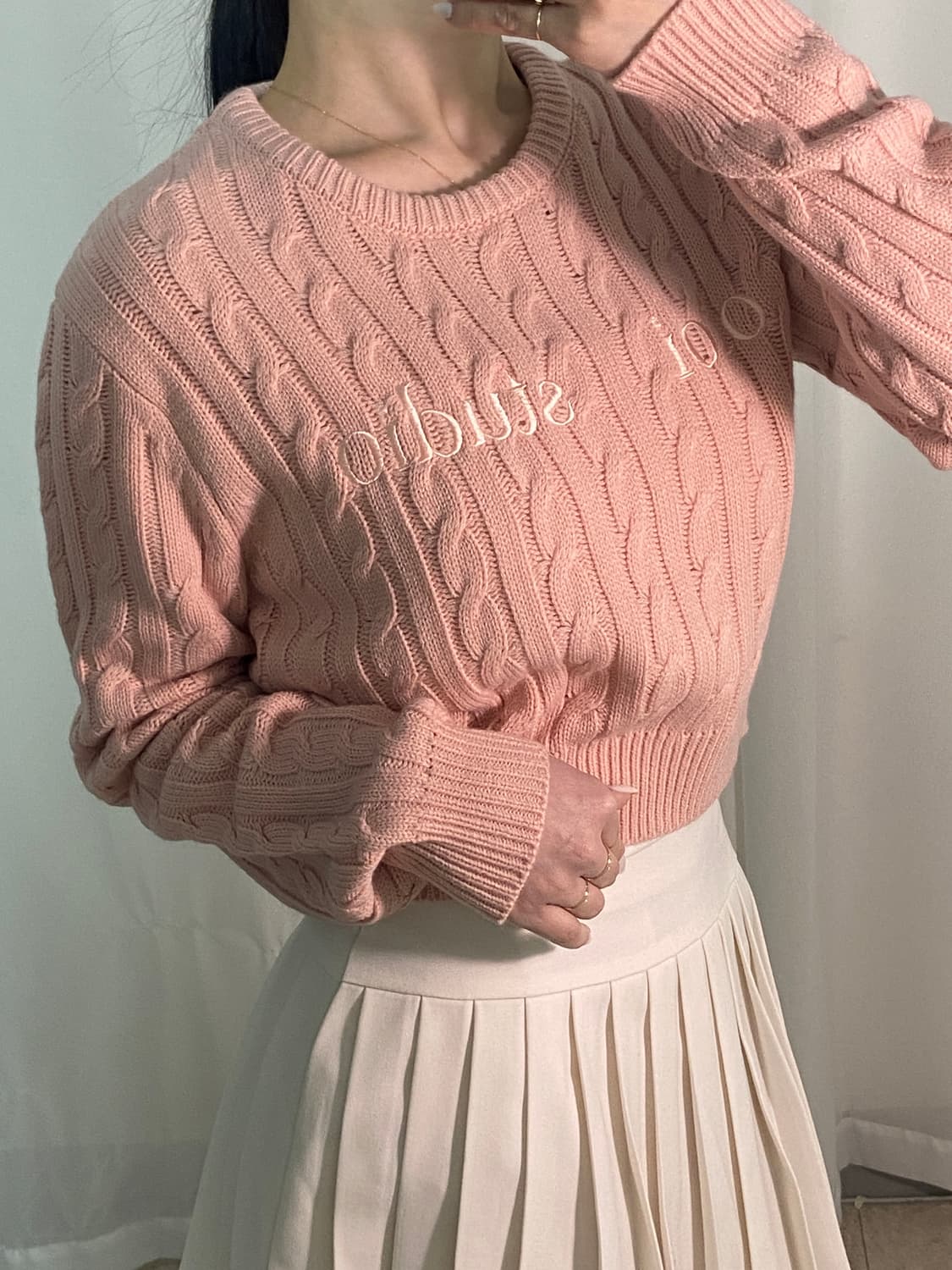 OIOI 스튜디오 꽈배기 니트 상품이미지3