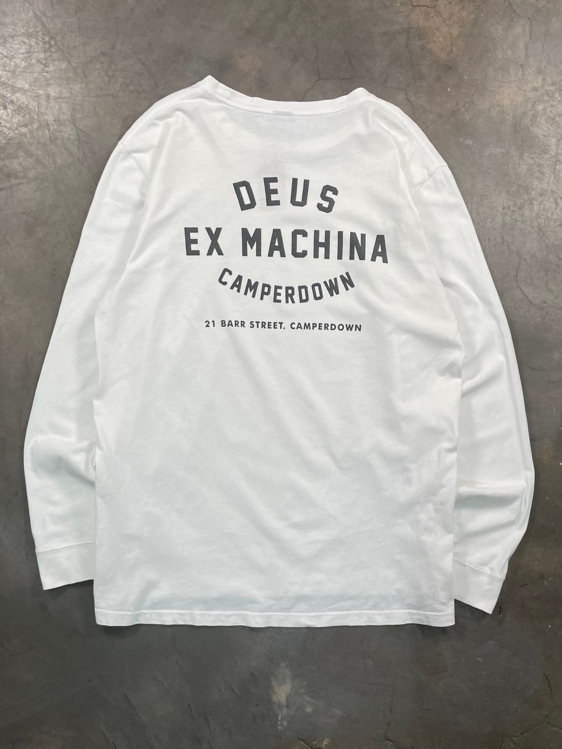 데우스 실드로고 롱 슬리브 상품이미지1