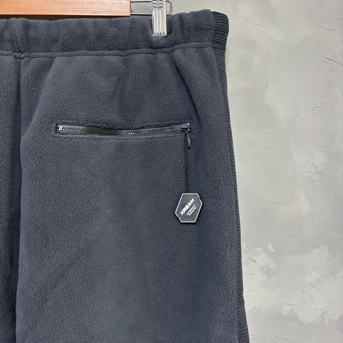 유니클로 니들스 플리츠 팬츠 다크그레이 상품이미지3