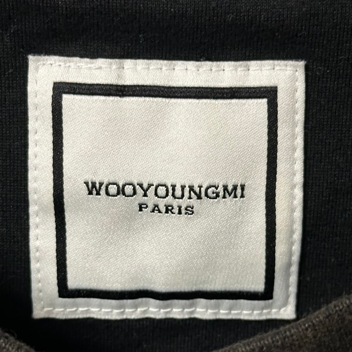 [50] 우영미 헥사곤 백로고 반팔 티셔츠 블랙 상품이미지3