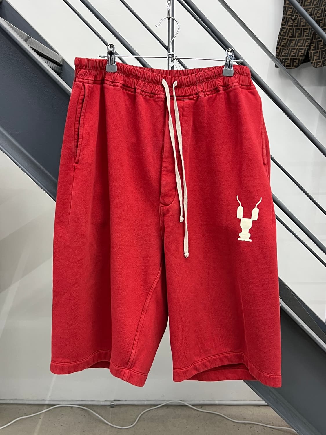 릭오웬스 다크쉐도우 드로우스트링 버뮤다 팬츠 상품이미지1