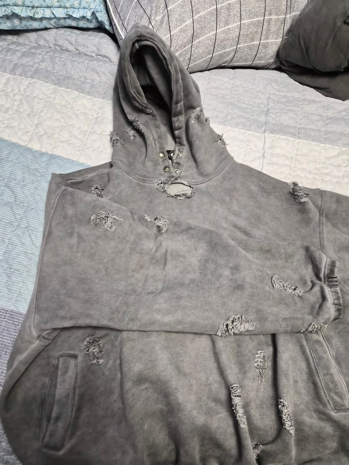 떠그클럽 락후드 3사이즈 판매합니다. 상품이미지3