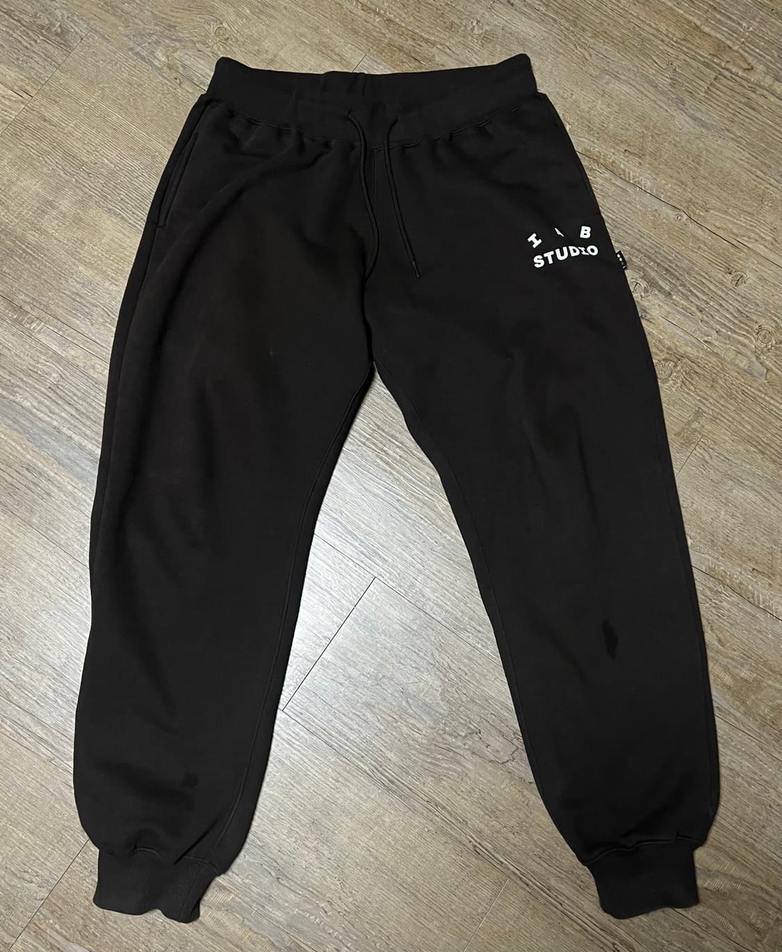 아이앱스튜디오 스웨트팬츠 브라운 상품이미지1