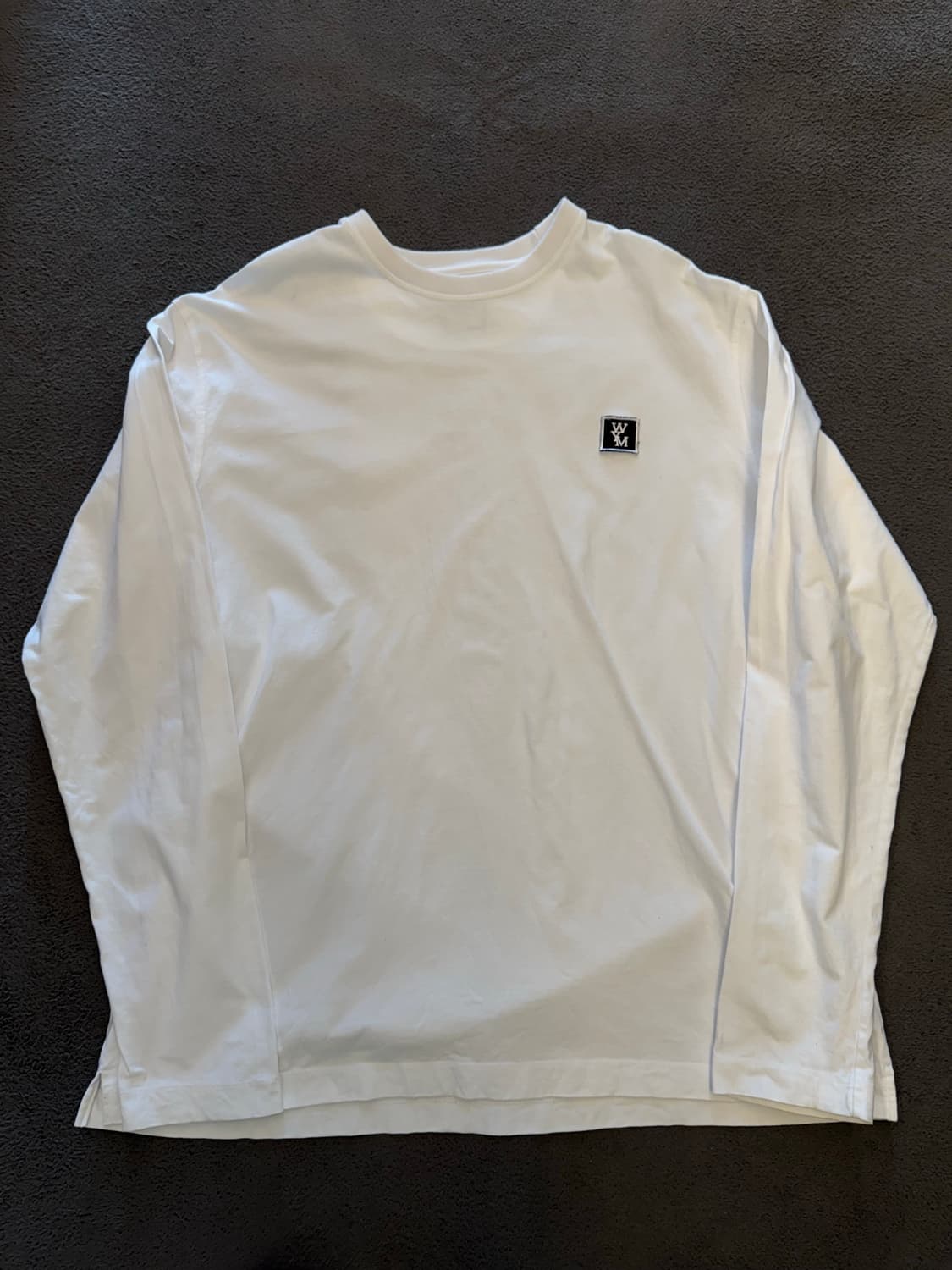 우영미 백로고 롱슬리브 처분  상품이미지2