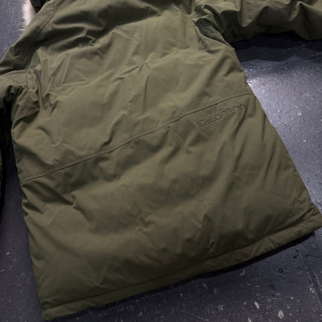 100 살로몬 덕다운 라쿤 패딩  상품이미지6