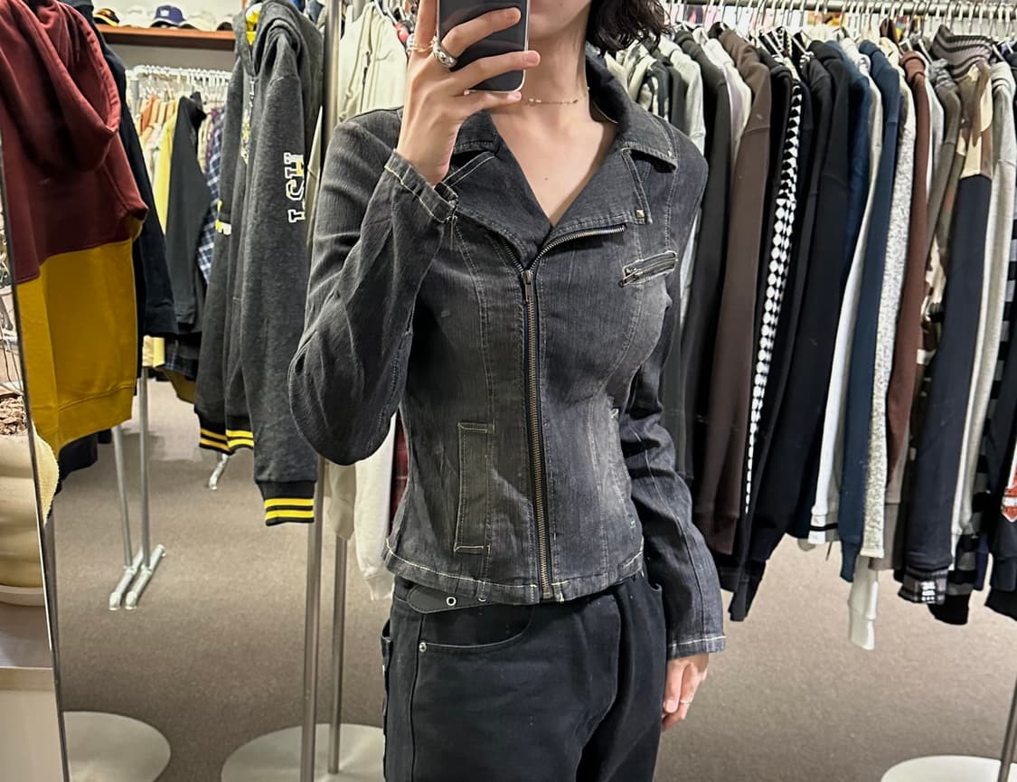 OS)Japanese vintage 여성 지퍼 흑청 트러커 데님자켓 상품이미지1