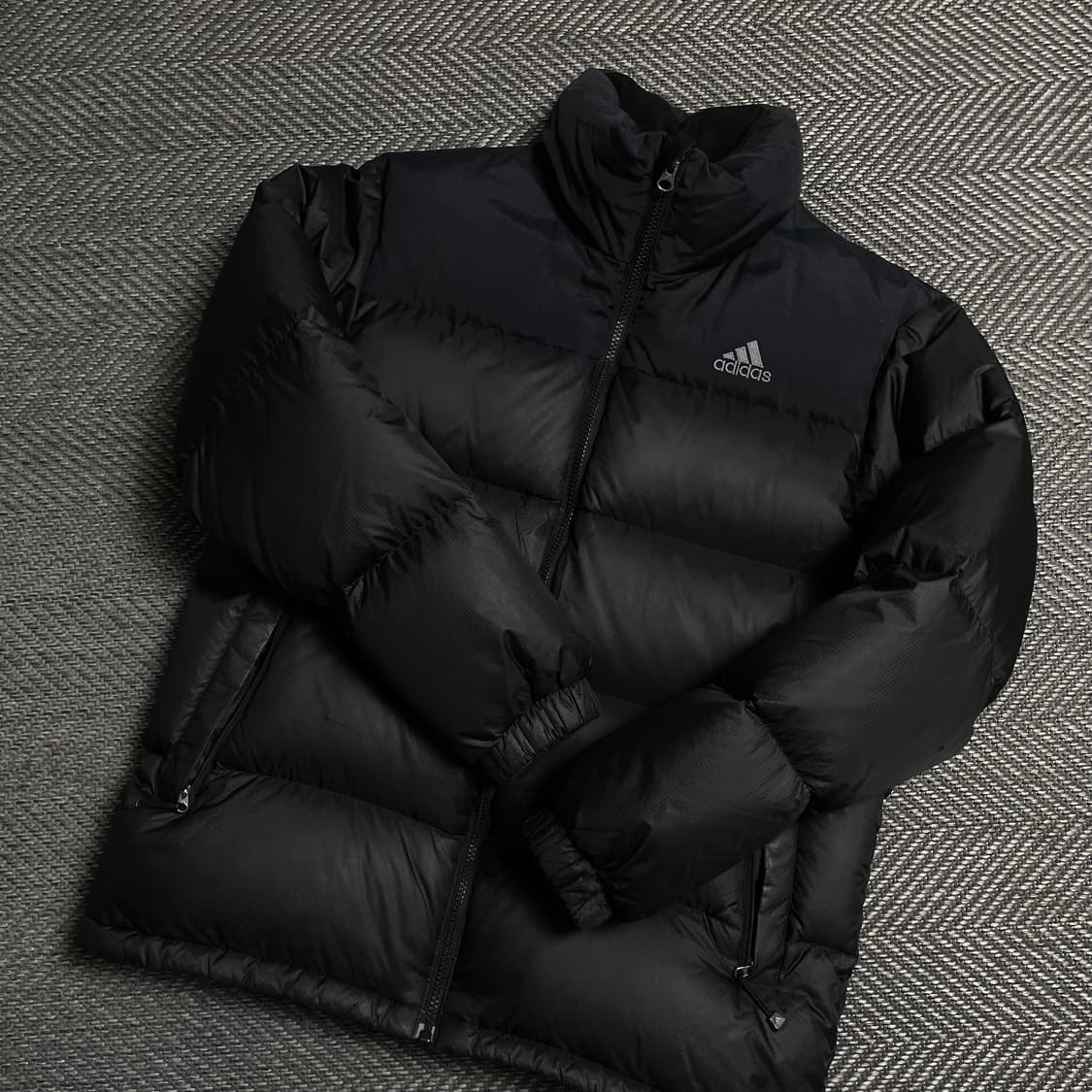 아디다스 자수로고 덕 다운 푸퍼 패딩 블랙o 5122 상품이미지2