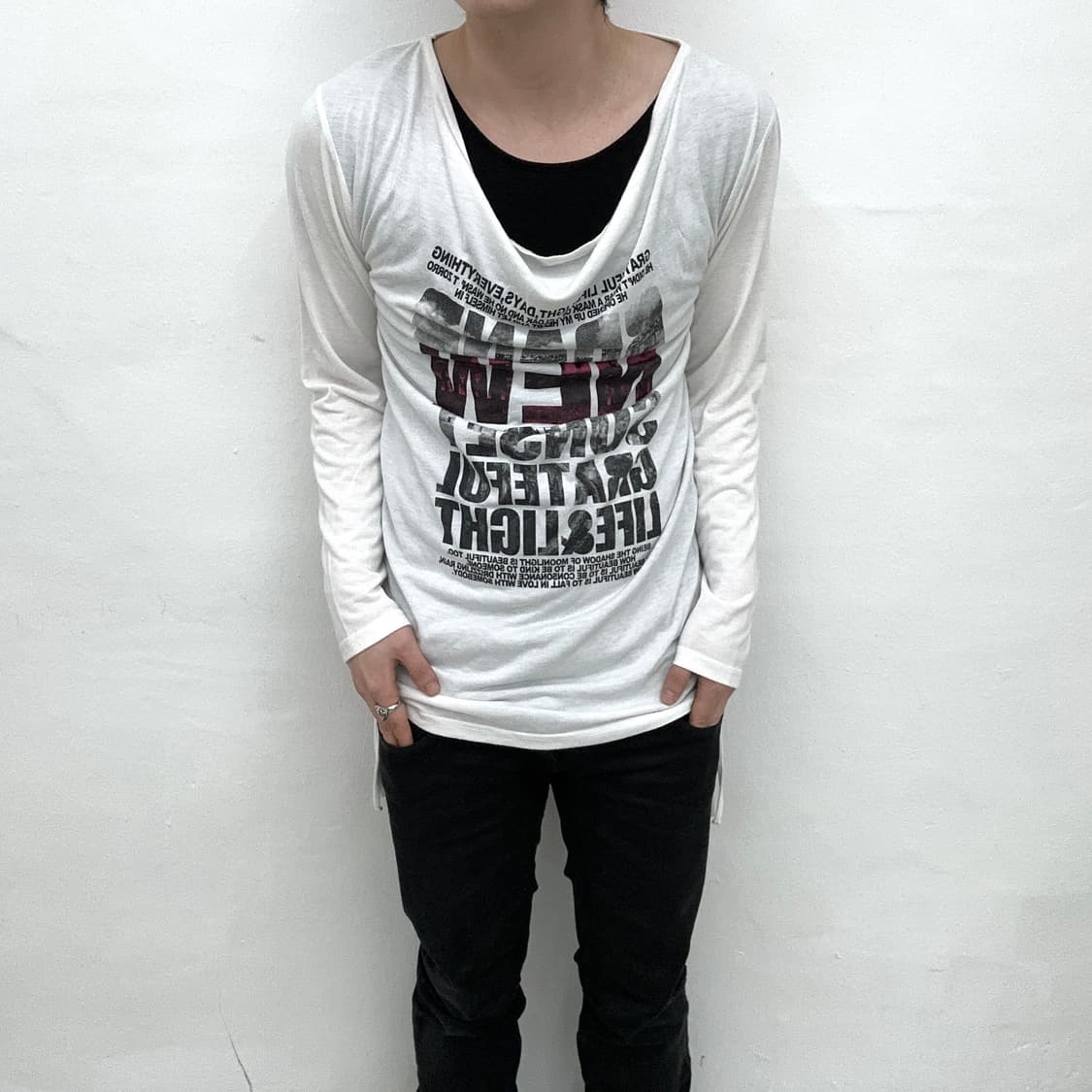 Drape lettering shirring long sleeve 상품이미지2
