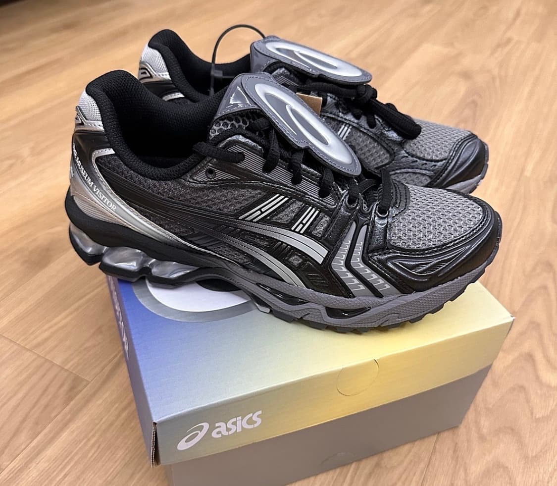 (새상품) 아식스 x 더뮤지엄비지터 젤카야노14 스니커즈 운동화 상품이미지2