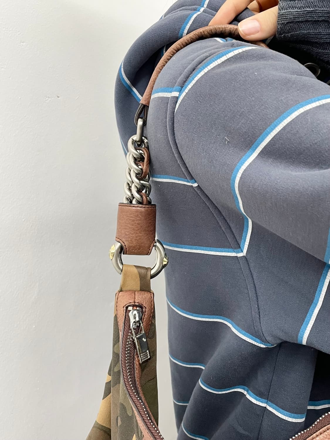 리얼레더 카모 태슬 체인 호보백 상품이미지3