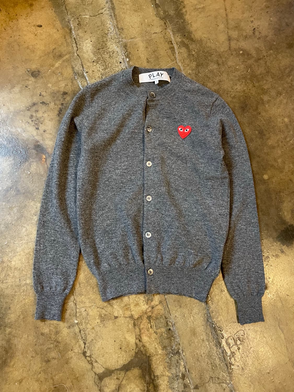 꼼데가르송 24SS 레드 하트 가디건 상품이미지1