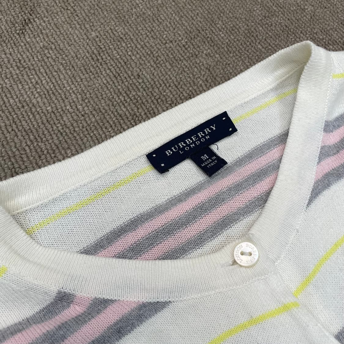 BURBERRY 버버리 스트라이프 가디건 m  상품이미지2